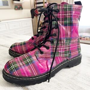 Betsey Johnson Pink Plaid Lace up boots size 7.5